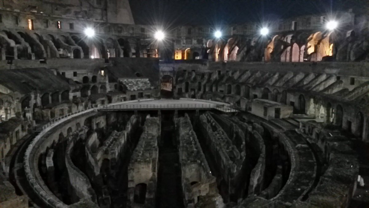 ninaborel's tweet photo. Some nights ago, exhibition opening at the Colosseum https://t.co/wjHhspeeac