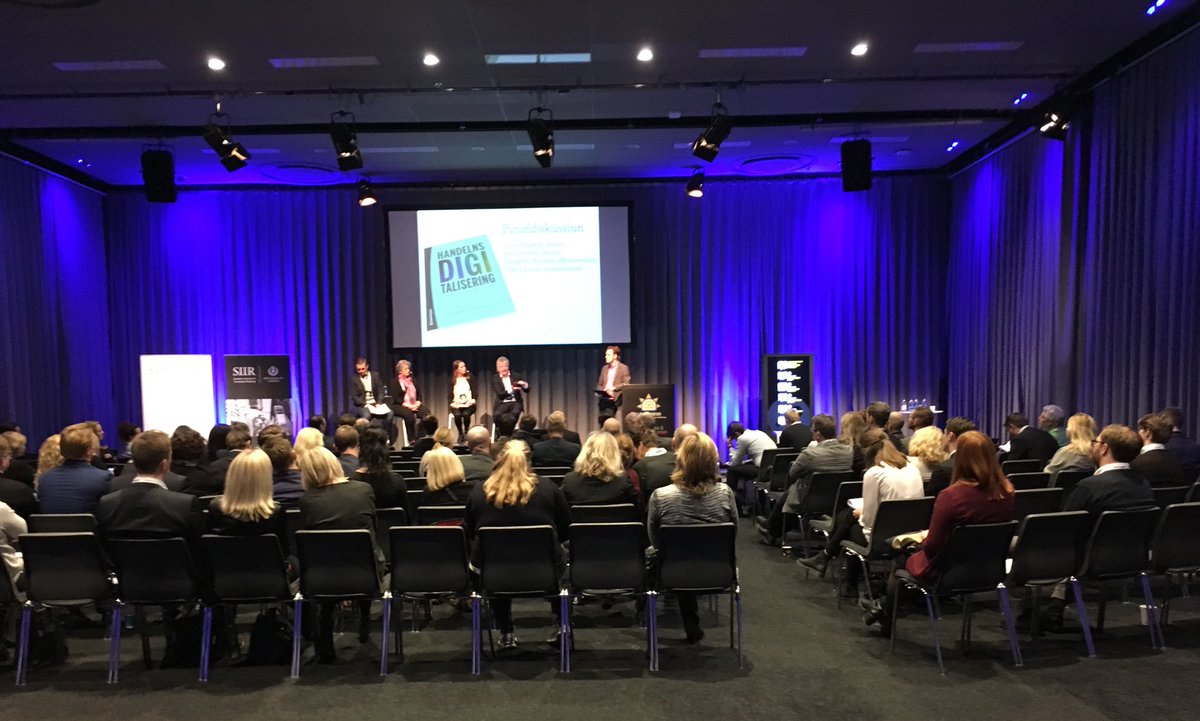 SIIR_Retail's tweet photo. Det är ett stort intresse för paneldiskussionen om Handelns Digitalisering på #dcongress! #siirboras https://t.co/FOoagMQVQM