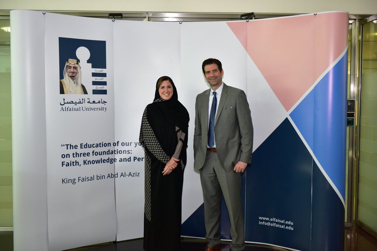 Alfaisaluniv's tweet photo. We had the privledge of meeting Ms Hala Hibri the Managing Director and Mr David Taylor EVP Global Partnerships&amp; Learning success! https://t.co/L6EtaZSgnw