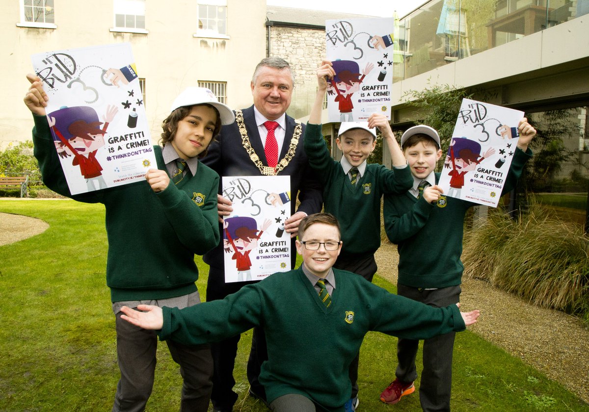 DubCityCouncil's tweet photo. Our new #thinkdonttag video is now showing in Dublin cinemas
https://t.co/BucU9EvkUZ @OverheardDublin @darraghdoyle @gardainfo https://t.co/ppsqIwrV8i