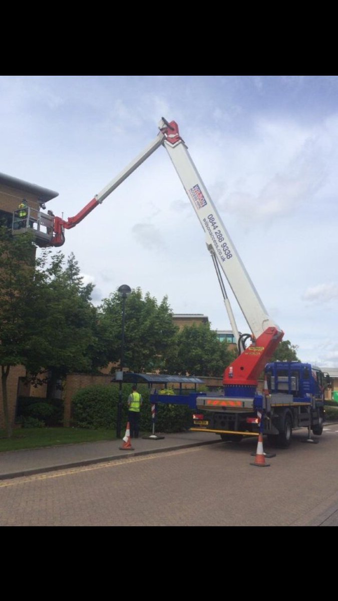 WilsonHire's tweet photo. Just another day at the office for our 32m... Jobs made easy #WilsonAccess #MEWP https://t.co/5cPCmQAKZ8