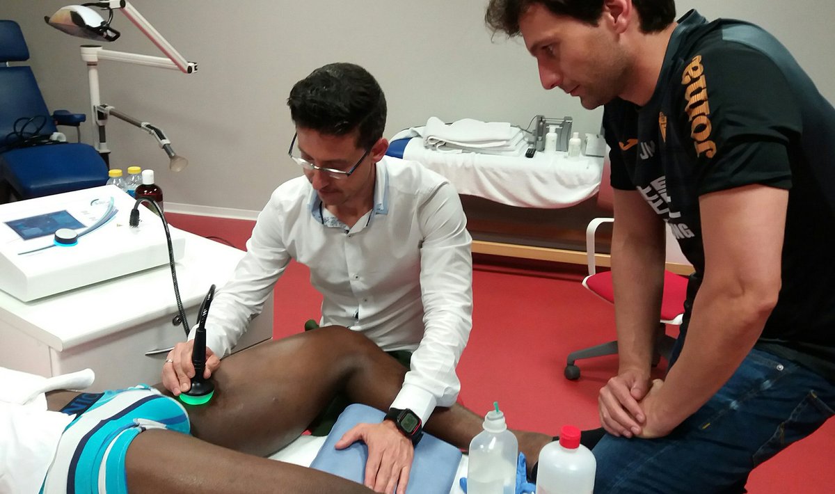 Introducción transdermica digital de aines con ABS System Vacuum@biotroniccad@sriosbiotronic. Interesante terapia incorporamos @GranadaCdeF