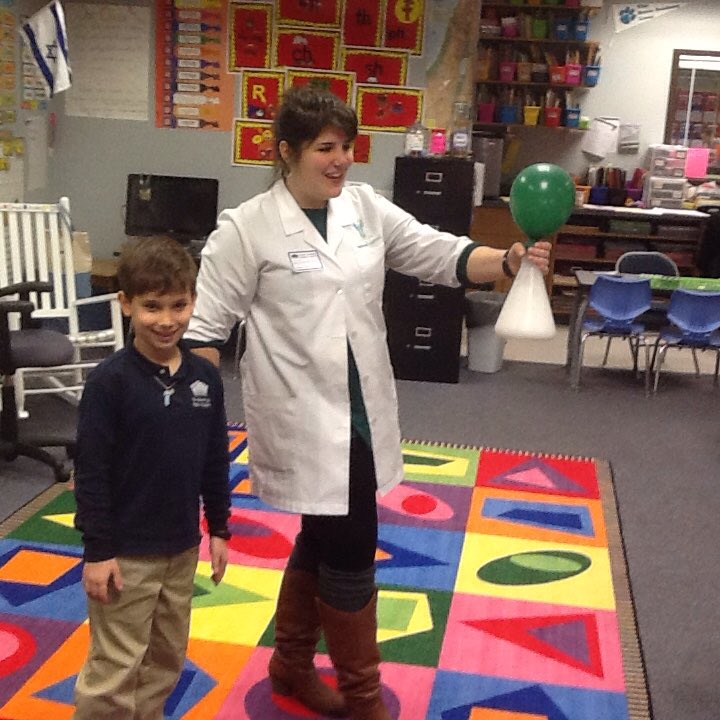 MsIsrael1's tweet image. High touch high tech in house field trip science fun. It was blast!#davis1