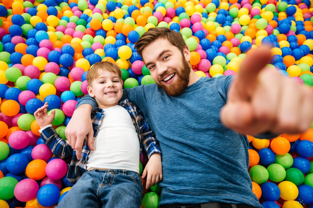 YesWeMum's tweet photo. [Sélection du week-end]Aquarium de Paris, spectacles de marionnettes, théâtre.... SORTONS en famille ! https://t.co/ZaKdDw2PDj  #FamilyFirst https://t.co/plr0RpelBH