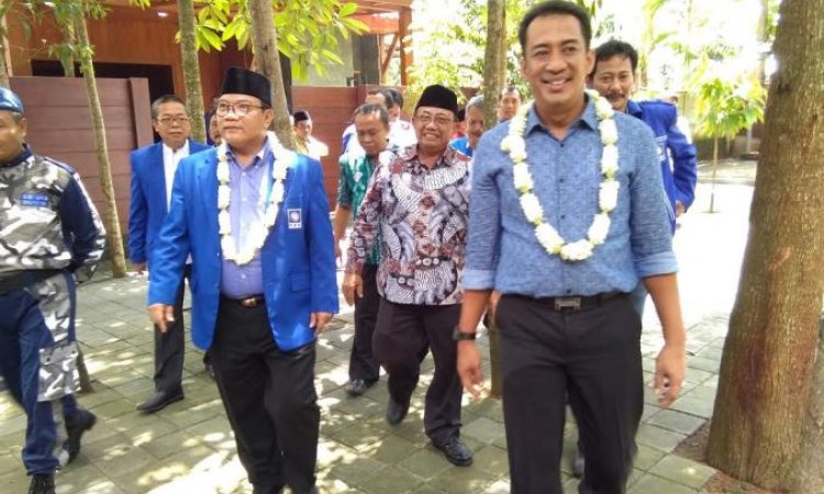 rumahpan's tweet photo. Bupati Blitar Sampaikan Pesan untuk Kader PAN https://t.co/PVuIKIuPxg https://t.co/coOThddxVM