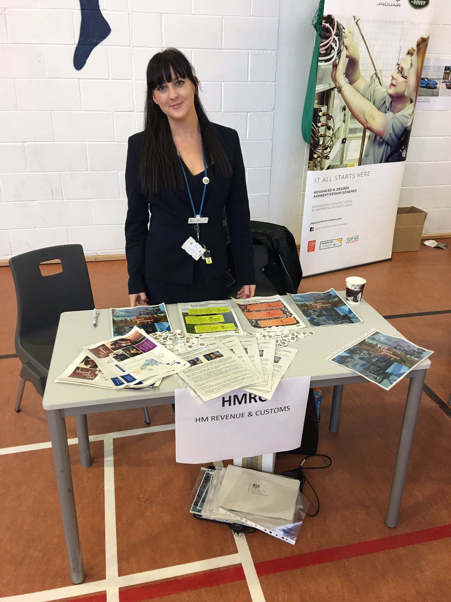 Eleanor_SRRT's tweet photo. Today were at @ShelfieldCA talking to students about #NAW2017 here's Kate our #fasttrackapprentice, who's currently studying for her level 4 https://t.co/iK10lHjJmv