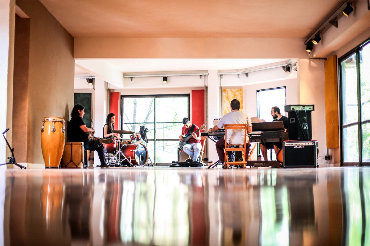 ¡Convertite en músico profesional en Nempla!
►Conocenos : nemplaescuelamusica.com.ar
►Inscripciones: nemplaescuelamusica.com.ar/inscribite-aho…