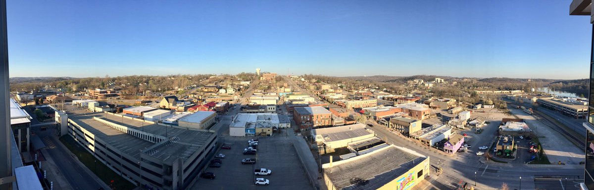 Mike_Ekey's tweet photo. Downtown @CityofBranson from the 12th floor. #MoParks&amp;Rec https://t.co/x0fDHAFvyK