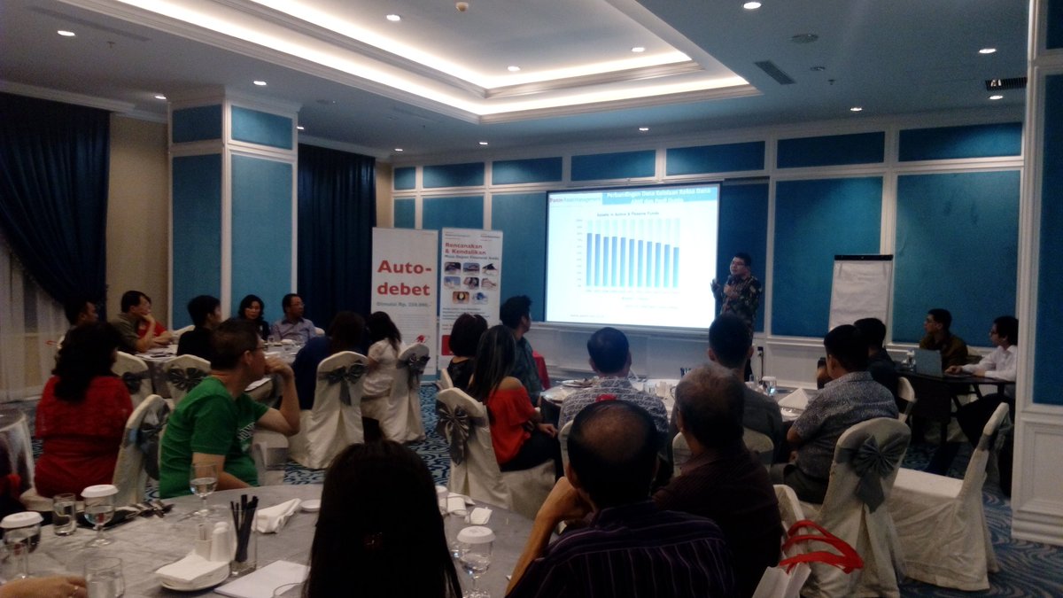 angraeni88's tweet photo. Priority Gathering @Panin_AM, oleh Direktur Panin AM @Rudiyanto_zh. Medan, 09 Maret 2017. Info: 085830781986. Trims. https://t.co/MHd2SudaNi