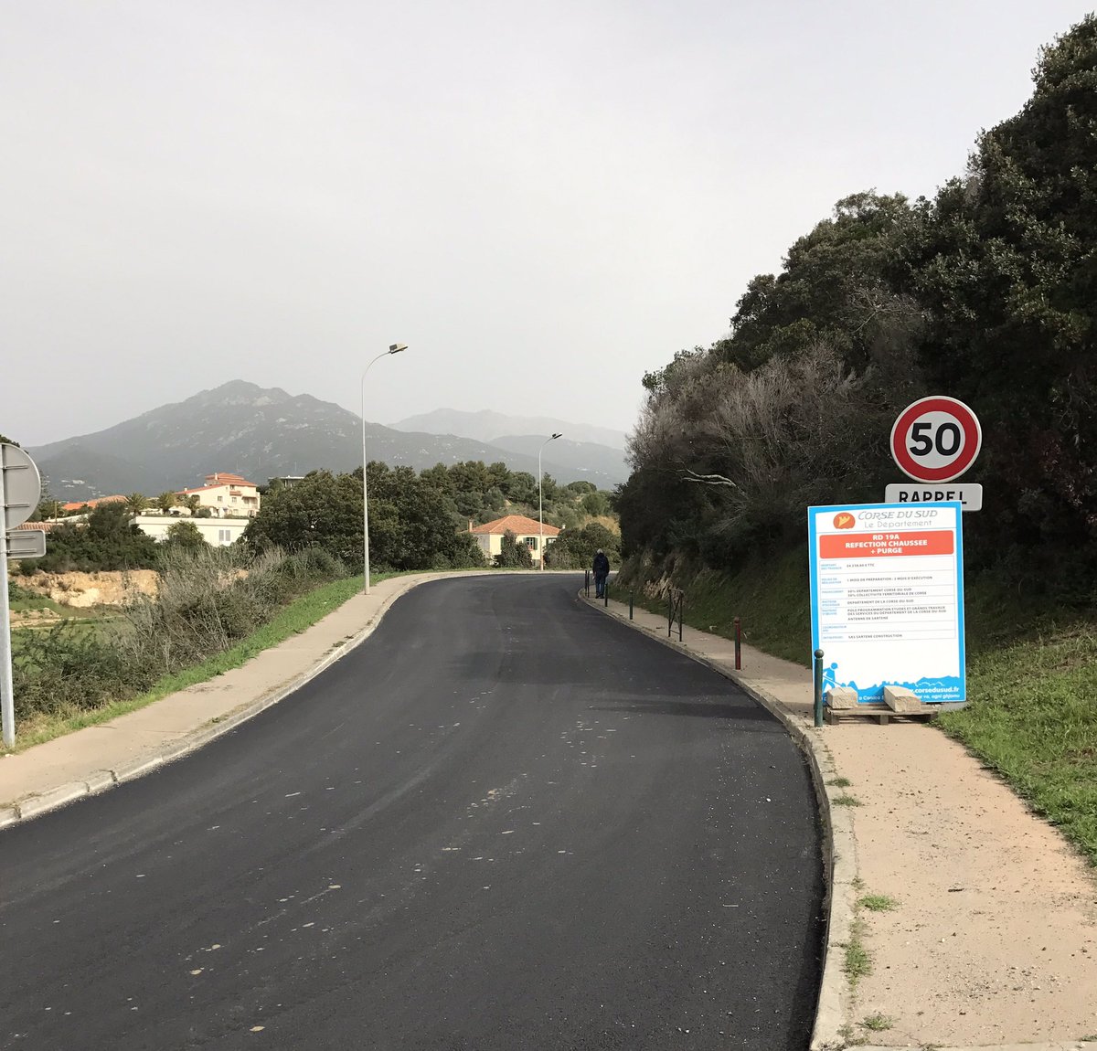 CPedinielli's tweet photo. Aménagement de la  RD 19 A  
Réfection de chaussée avec purge et programme enrobé.
#CD2A #cantonsartenaisvalinco #proximité  #rural https://t.co/IF7SuQdv6r
