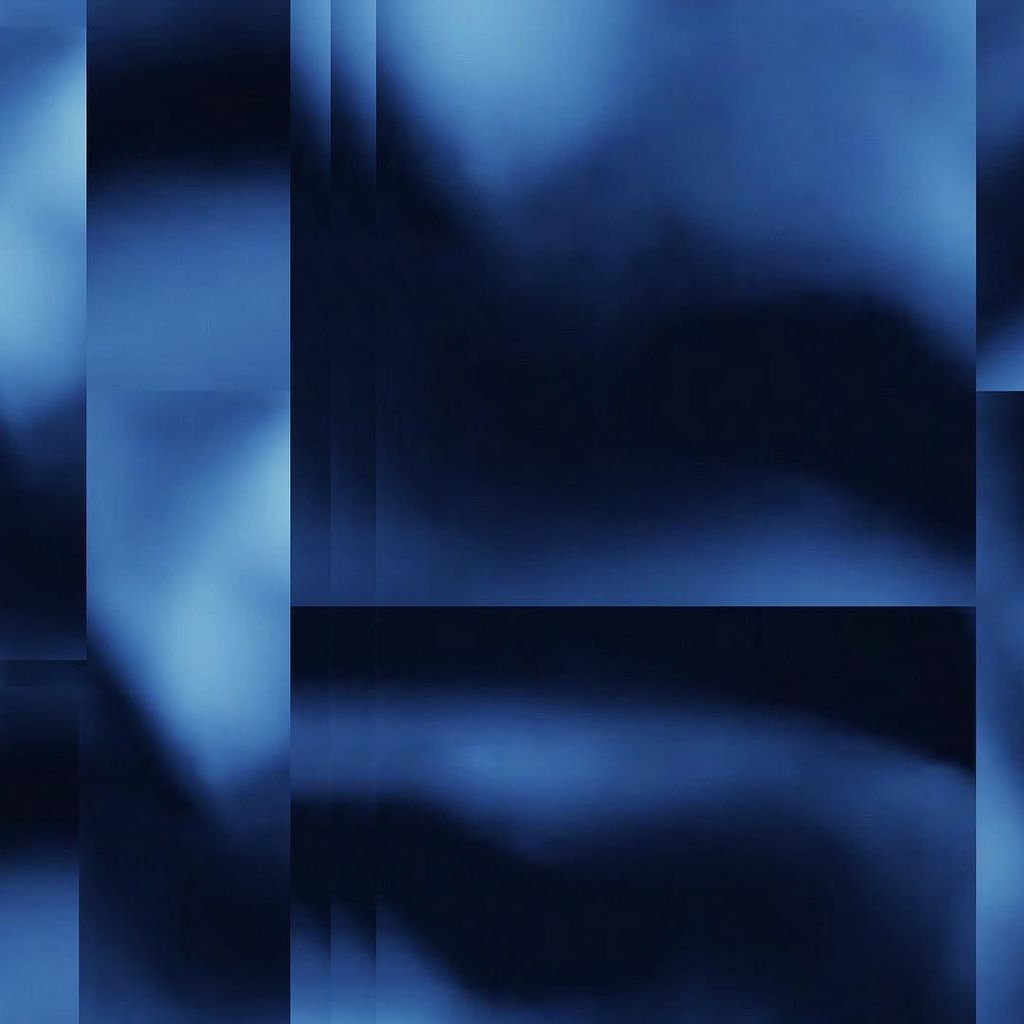mstoreym's tweet photo. https://t.co/3fHEENhCpZ#blue #light#deco#surrealism #surreal #camerapainting #expressionis… https://t.co/kxPtsNRYTL https://t.co/QILzxTAjkC