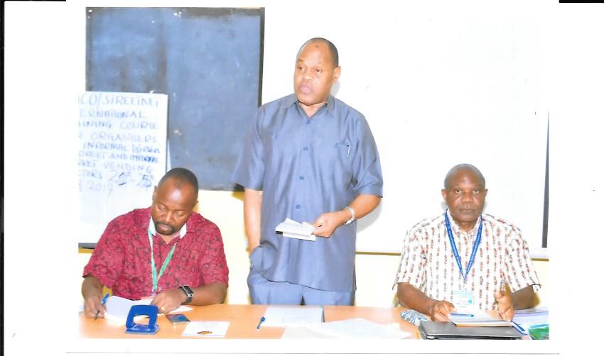 Streetnet1's tweet photo. @Streetnet1 training on #CollectiveNegotiations in #informaleconomy in #Tanzania funded by @SolidarityCntr
https://t.co/EgjeU01fYz https://t.co/Ay45lzRgjM