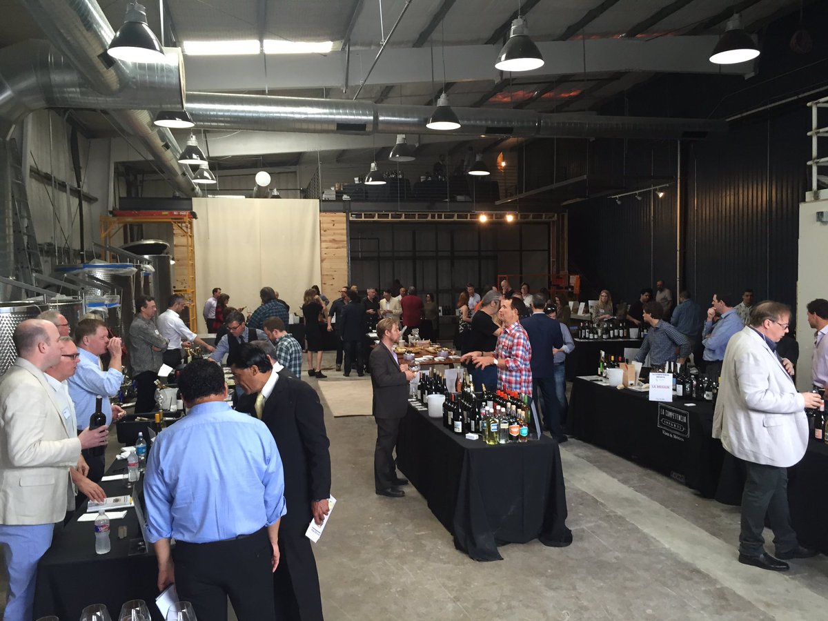 AViVAVino's tweet photo. Final day of a 4-City 4-Day tour with @SerendipityWine in #Texas. A GREAT week! #DrinkSpanishWine #vino #españa #wine https://t.co/cGZBznvfNN