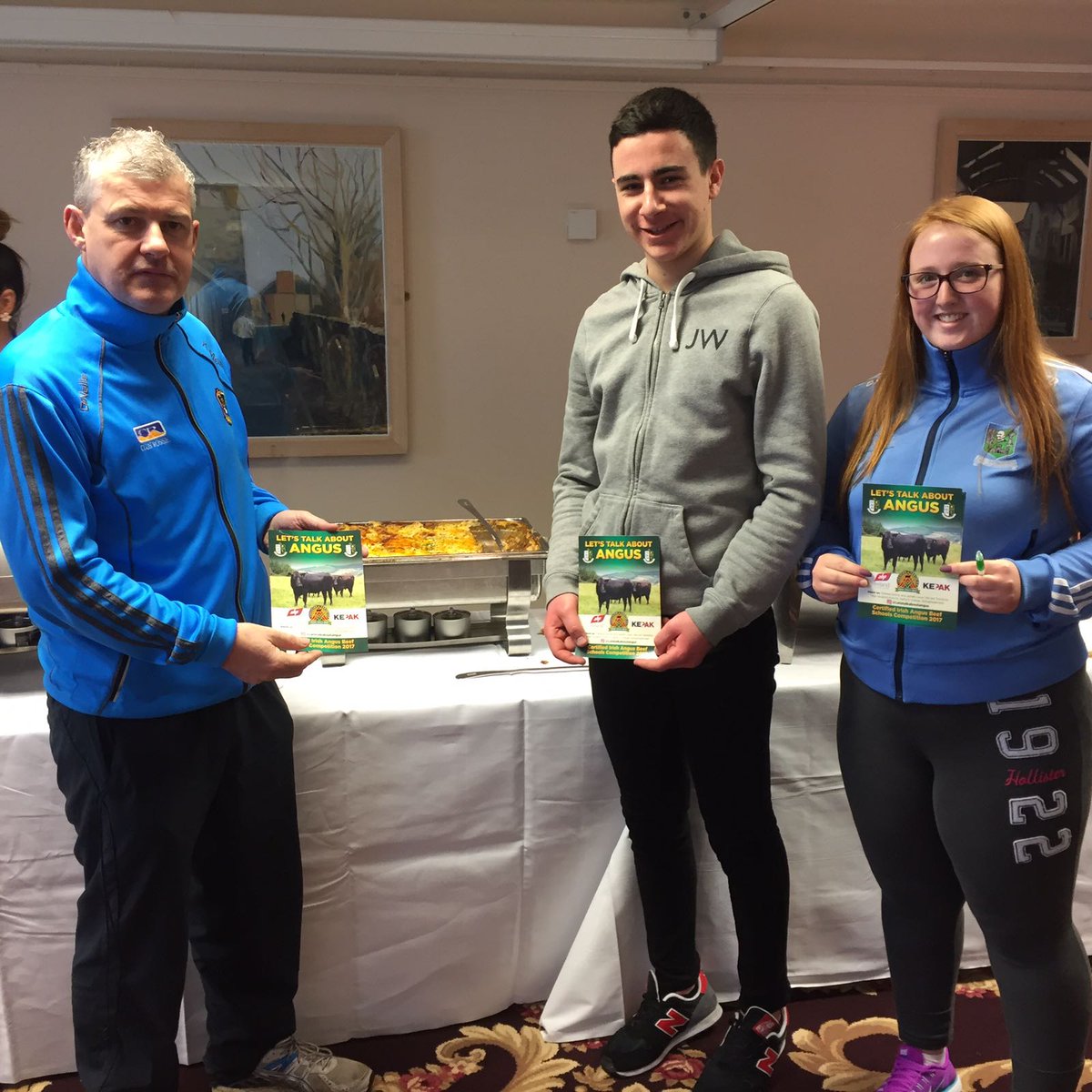 Best of luck to Theresa and Jarlath in the Irish Angus School Competition in Crokepark next week. <a href="/gaelspro/">Western Gaels GAA</a> <a href="/EireOgRos/">Éire Óg Roscommon</a> #rosgaa #gaa