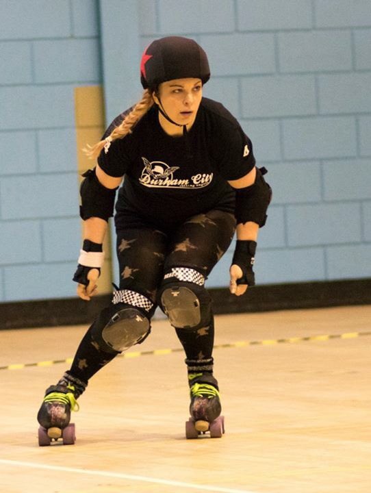 THE_Scrummy_Mum's tweet photo. #jamming #RollerDerby #focus #getsomepoints @RollingAngels https://t.co/5WpsT76FIQ