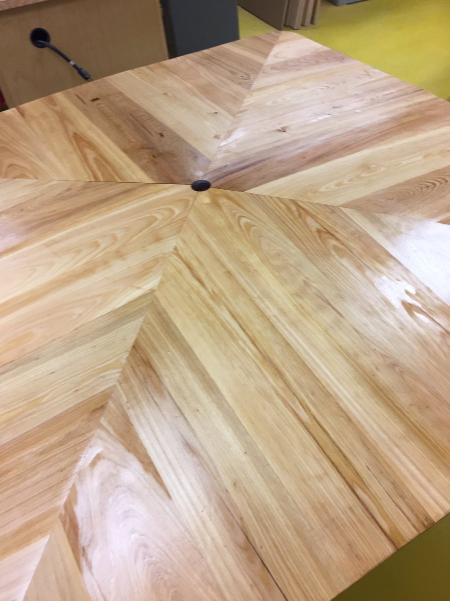 Mr_Vasich's tweet photo. First coat of epoxy sealer. Really bringing out the grain. #weatherproofing #southcourtyard #MadeAtSandburg @CSDC_AT_FCS_SCI https://t.co/fbwRA4nIl4