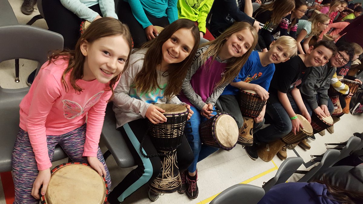 Ms. Lenart tweet media