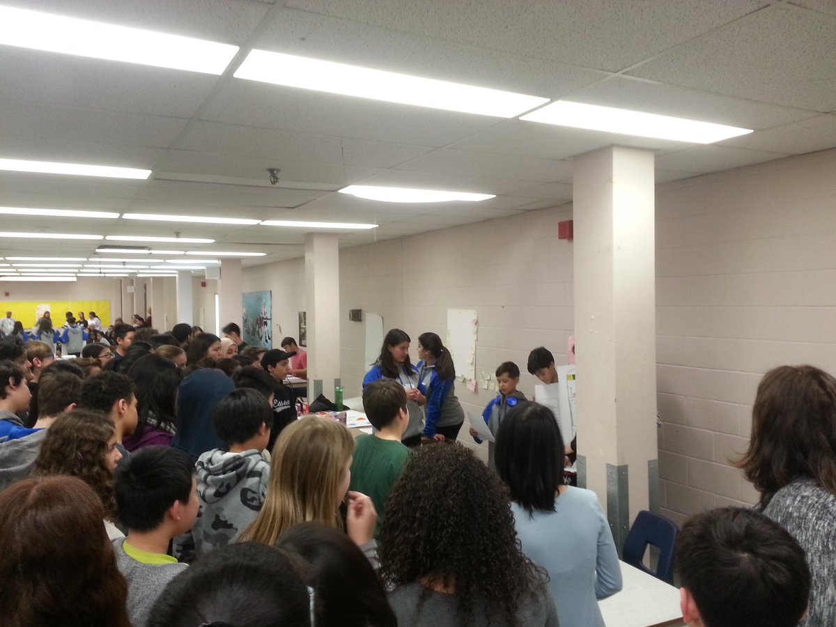 CTA_Hackathon's tweet photo. @CTA_Tweets @KFDSouza @RBC 
Sales pitch round 1!
#CTAHackathon https://t.co/gDe00uLHdn