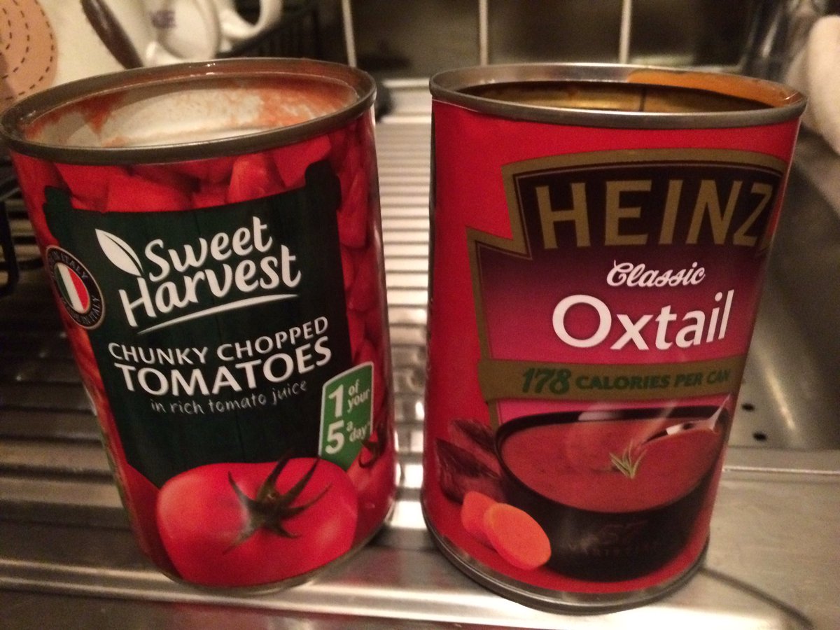 TheMrsAdams's tweet photo. What's the difference! One you put in spag Bol, one you most certainly don't!! #wreckedtea https://t.co/PimQKmjd2u