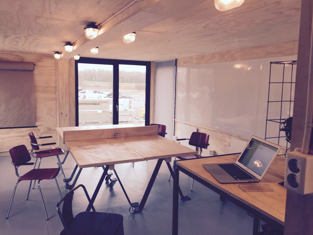 Start_upVillage's tweet photo. Hacking Innovation! Innolab designed by stylist Michiel @studio_mind &amp; Eva https://t.co/qahf4za6ew 4 @InfoSupportNV https://t.co/XCrXli1Z7H