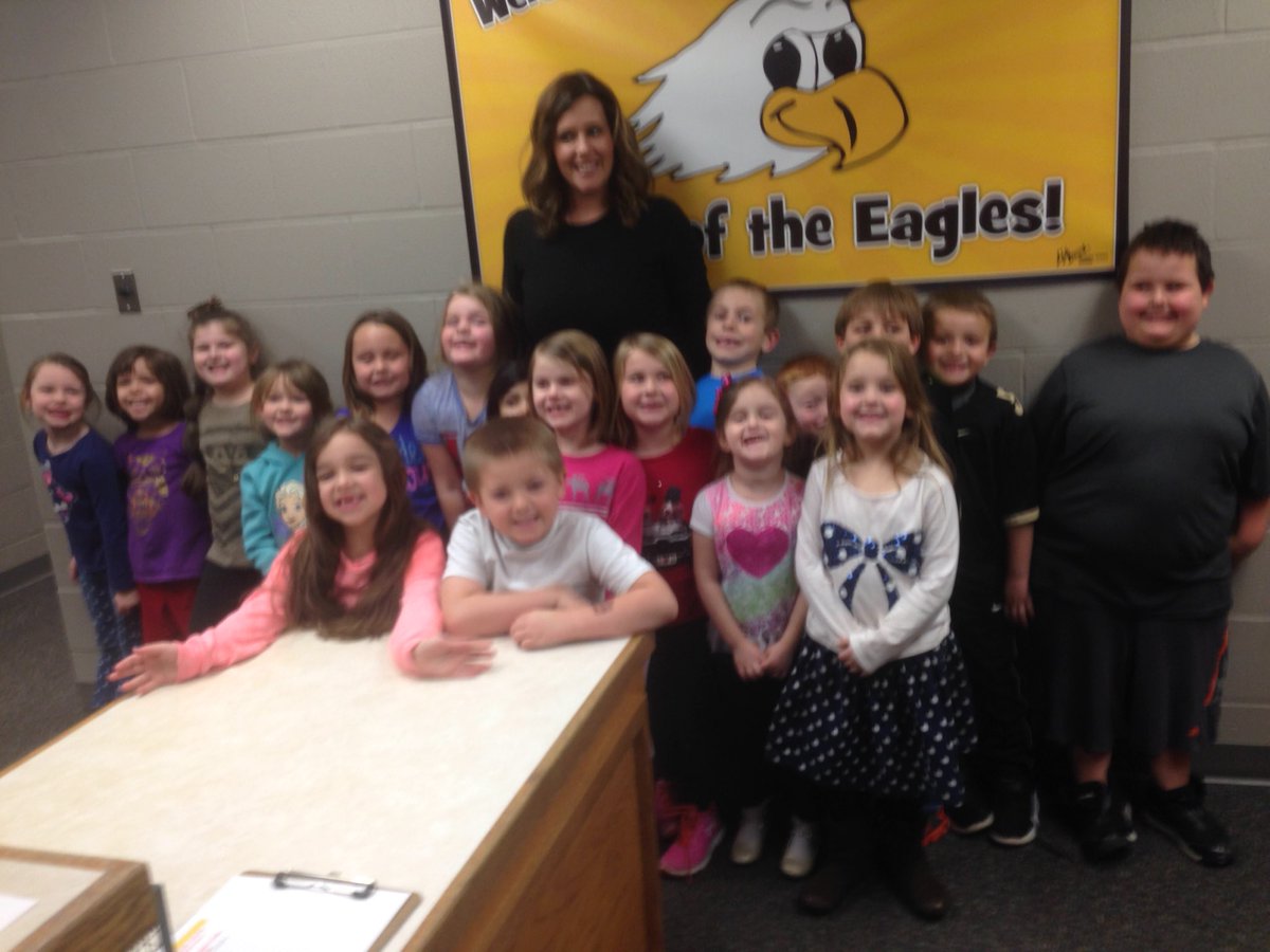 MrsRothKG's tweet photo. Our awesome CVC word readers. Super Tootle Time! #WeAreMG https://t.co/SyMB5Q4yWc