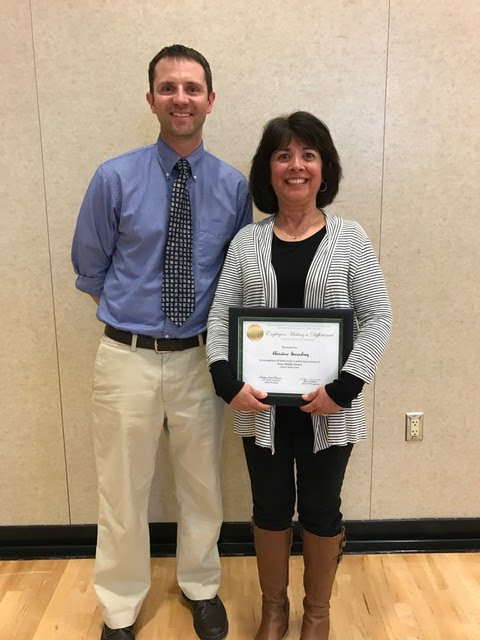 amshawks's tweet photo. Congratulations Ms. Greenberg on being honored as our "Employee Making a Difference" awardee! https://t.co/paHoZYi9Vi