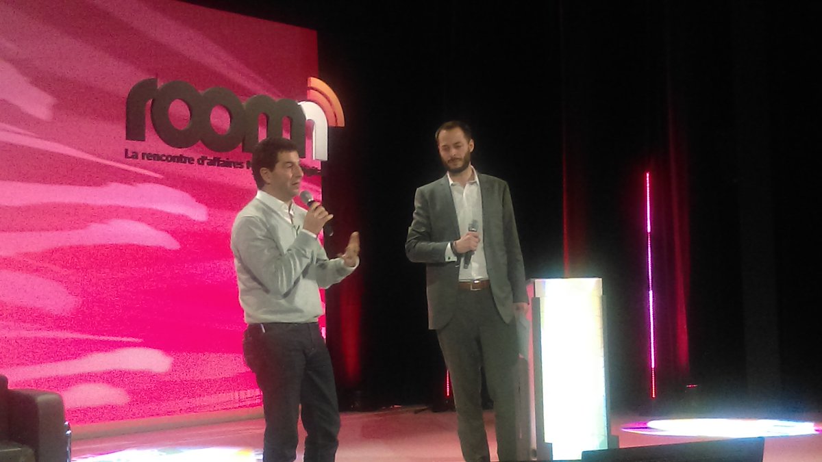 Open_ESN's tweet photo. L'équipe Jaune @centralesupelec ► grande gagnante de ce #Datackathon 👏! Avec @F_Sebag Président du Jury @ROOMn_mobilite |#ROOMn2017 #byOpen https://t.co/jx30y93N3q