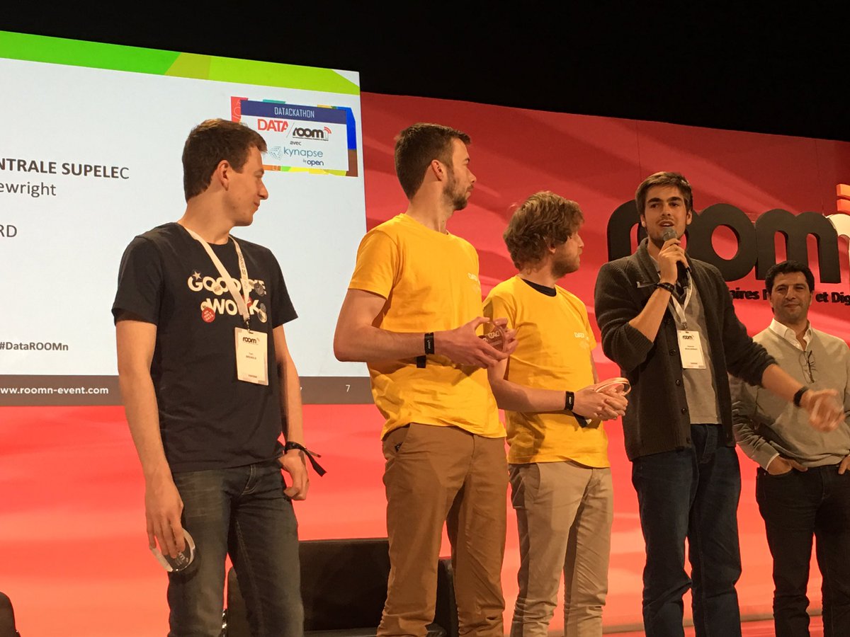 flopuyb's tweet photo. Et le lauréat du Datackathon est la team Centrale Supelec @Open_ESN #ROOMn2017 #DataROOMn https://t.co/FtUnEcOxyW