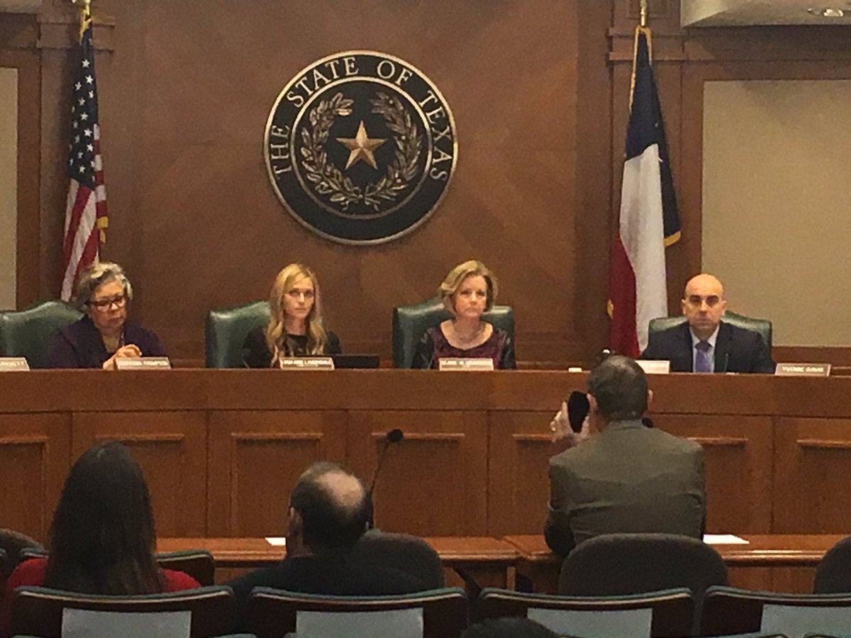 MaggieFitz's tweet photo. Joint author #repcook speaking to committee on #HB62 #txlege #ItCanWait @TexasHouse https://t.co/GUBGWGmwMt