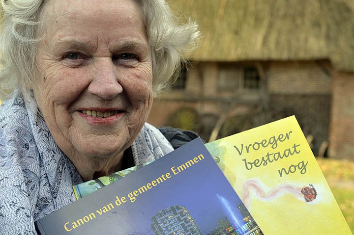 Help jij Sis Hoek-Beugeling de DHV-publieksprijs winnen? Stemmen kan nog tot a.s. zondag! ow.ly/Miv3309I6kx #Maakhetmee