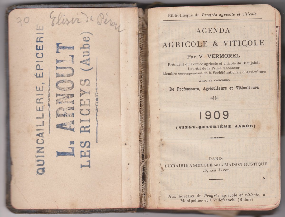 stamboom's tweet photo. Chaperon. Votre nom de famille est de trouver dans
les notes généalogiques dans l'Agenda 1909. Intéressé? Regardez
https://t.co/Ot2Q0yzmPj https://t.co/M6zHBJqACX