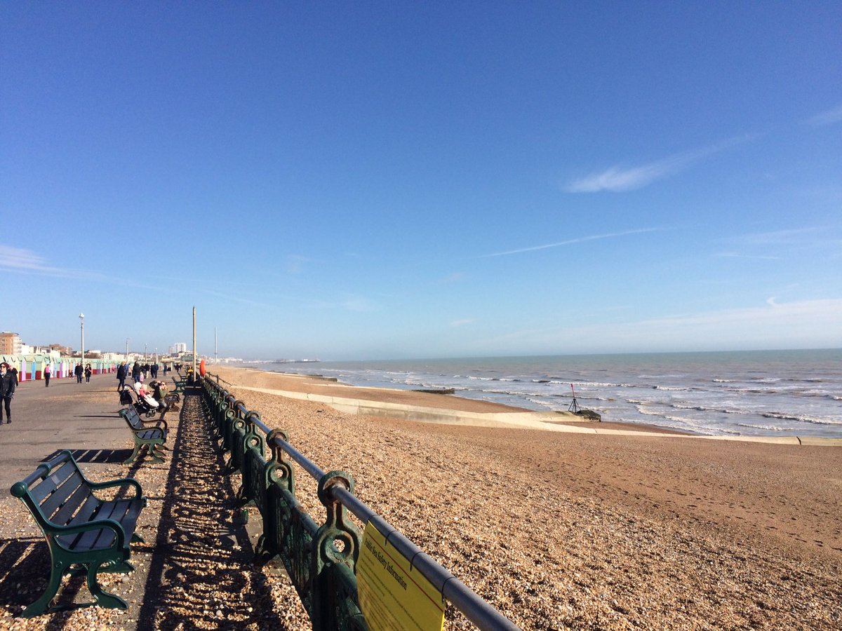 RoachySuze's tweet photo. Great catch up with checkpoint 9 @bigbeachcafe for @TheBHF #L2B Trek https://t.co/Vgj3JpFtj9 https://t.co/S2UXkiUShx