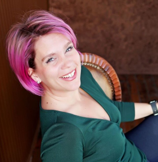 mikecolosimo's tweet photo. A great article written by @StacyKildal on how she became successful. Just be yourself! https://t.co/8IQEcTNUDr https://t.co/ikZxvVlLIP