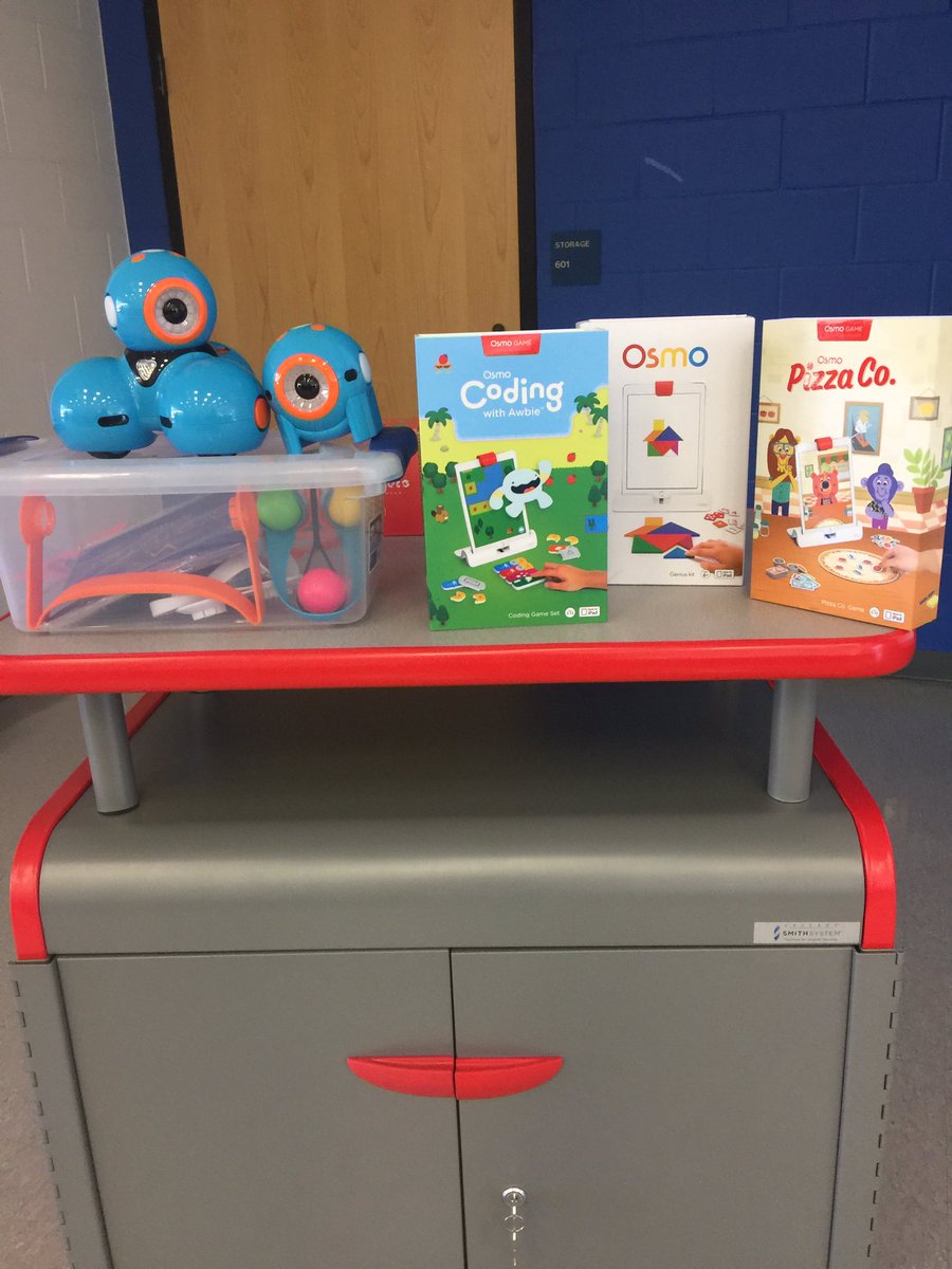 MCFletcher497's tweet photo. #gameonDolvin Excited about our New Maker Carts @DolvinES Elementary! @EndicottSpot https://t.co/8eC64BgIfn