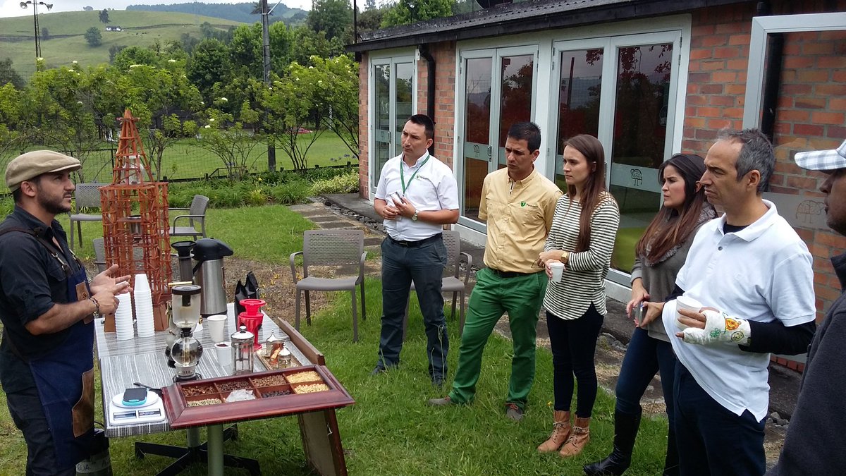 parquesoftm's tweet image. Iniciamos la Asamblea 2017 de los Parquesoft con experiencias de café,  Bienvenidos a Manizales