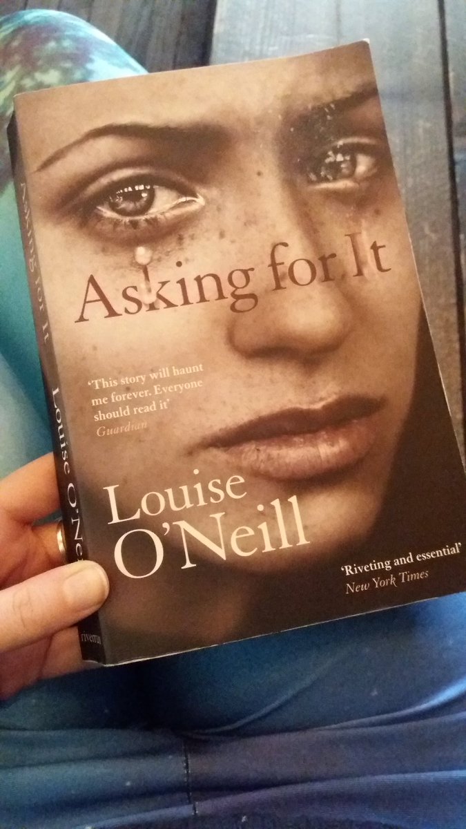 pawspatriarchy's tweet photo. How is everyone getting on with #askingforit ? #fbffs #feministbookclun https://t.co/oEshw0AoxT