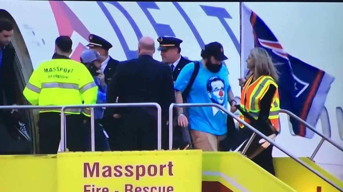 yarda506's tweet image. Gente recuerden que tenemos la camisa de Matt Patricia.
Envío gratis *Aplican restriciones