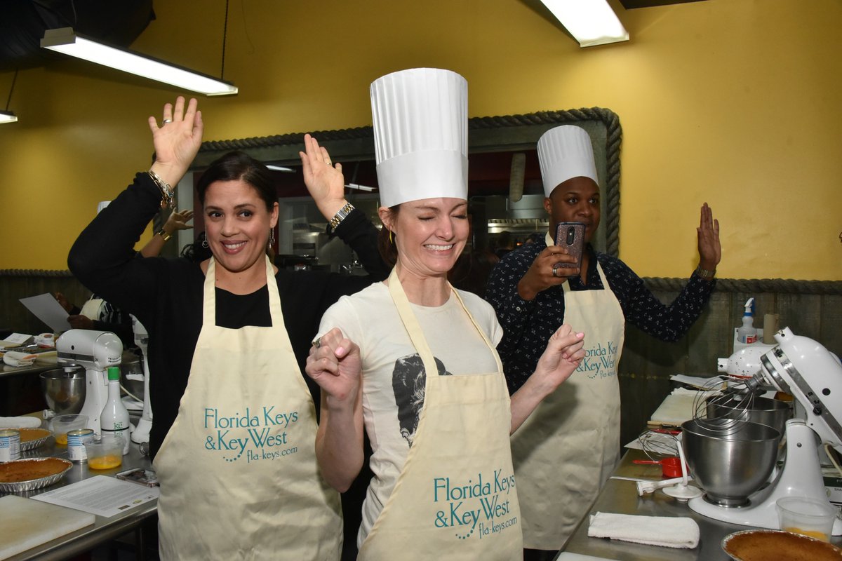 AversaPR's tweet photo. We turned tables and put food media behind stoves for once! Find out what happened - #FlKeysCookOff by @RuffTuffDH
https://t.co/iVOwb8Erbw https://t.co/t9IbW8y0JS