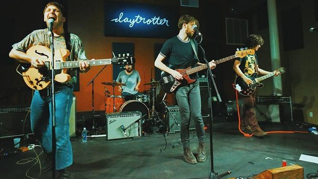 PasteMagazine's tweet photo. The 9 Best Things We Saw at Daytrotter Downs 2017 https://t.co/usoZSVqMtV https://t.co/OzYUTJvWnQ