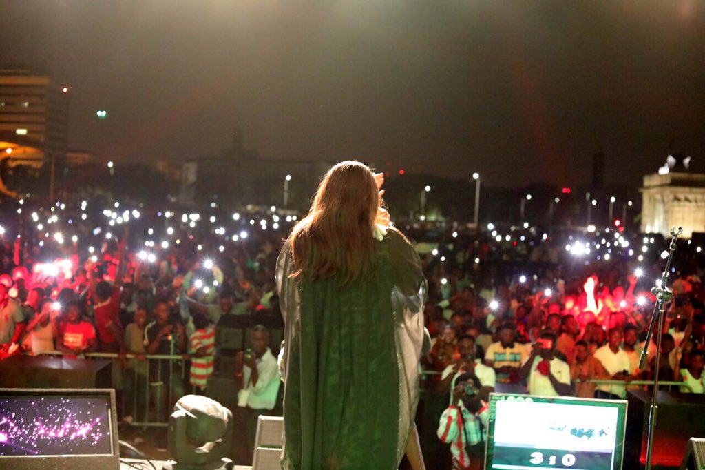 sinach's tweet photo. Ghana 🇬🇭 was amazing ! Happy 60tg anniversary Ghana https://t.co/w7vp3vtmAn