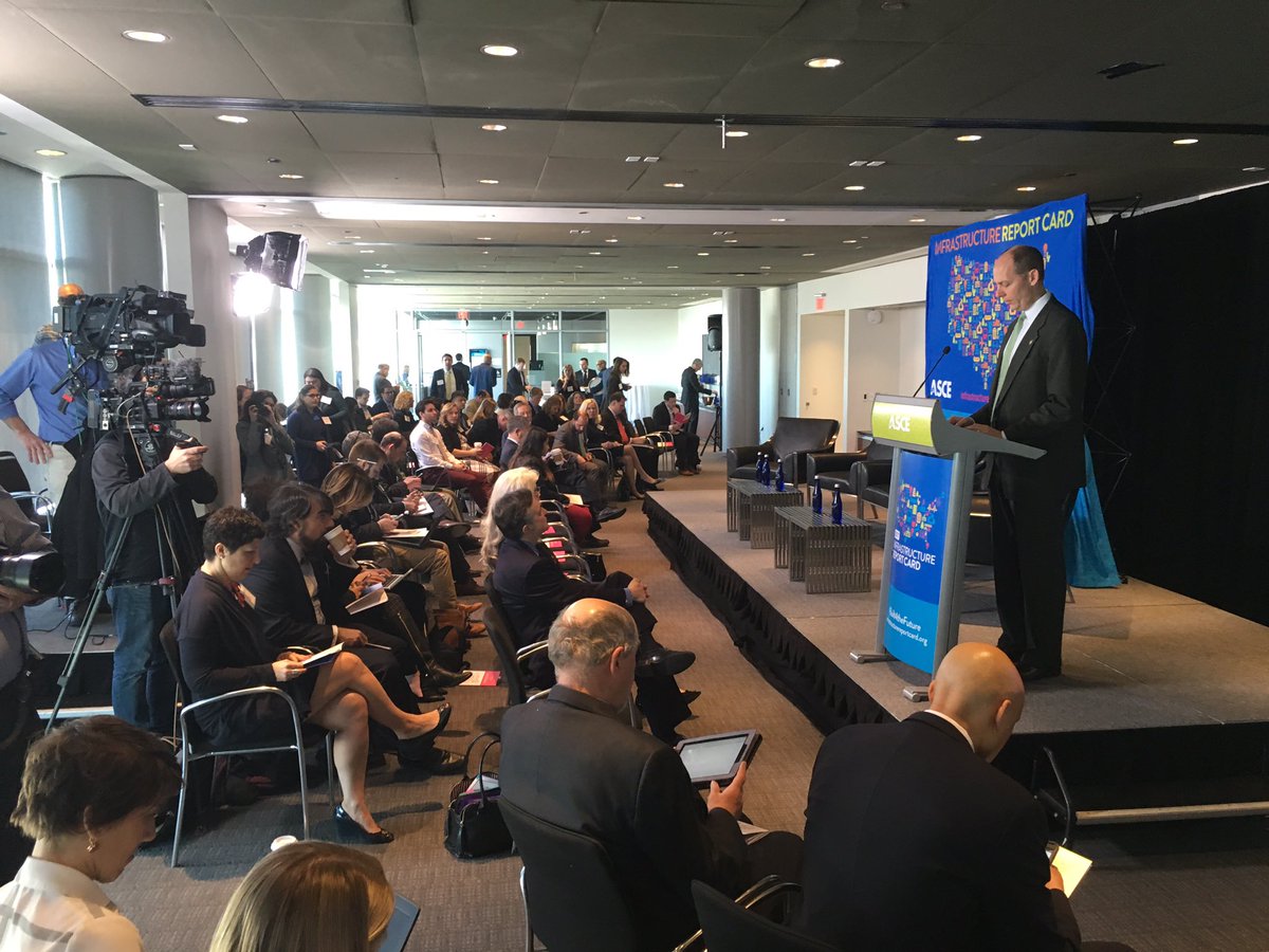 asce_ncs's tweet photo. We are proud to support ASCE at the Newseum this morning for 2017 Infrastructure Report Card release! @ASCETweets @ASCEGovRel @asce_ncsYMF https://t.co/lPaDohIUn8