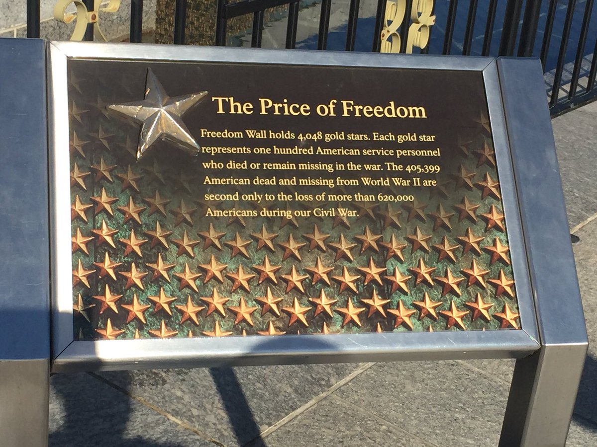 carrieritter's tweet photo. World War 2 memorial
 @NorthRidgeES @Chapman4thGrade https://t.co/4urMqeZtMG