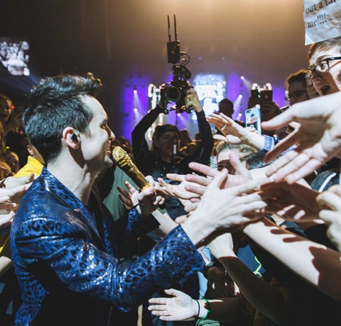 PanicAtTheDisco's tweet photo. Cleveland OH. 📸- @JakeChams #deathofabachelortour https://t.co/f8FV9675mX