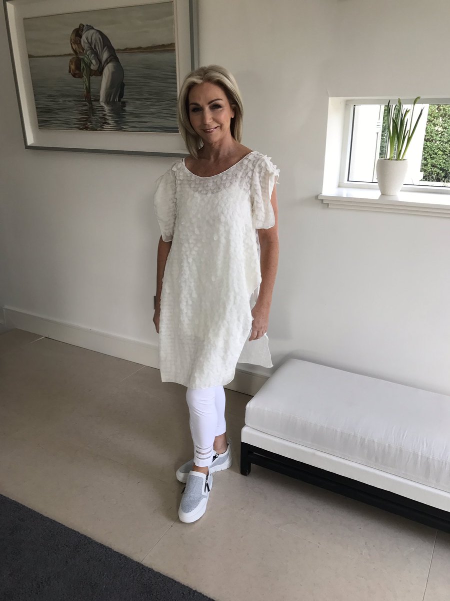 PeterLennon13's tweet photo. Kate getting ready for her #pop up in#howth next Thursday #diffusion#fashion#prawnfestival#paddysday https://t.co/4Mx3Hr1GiX