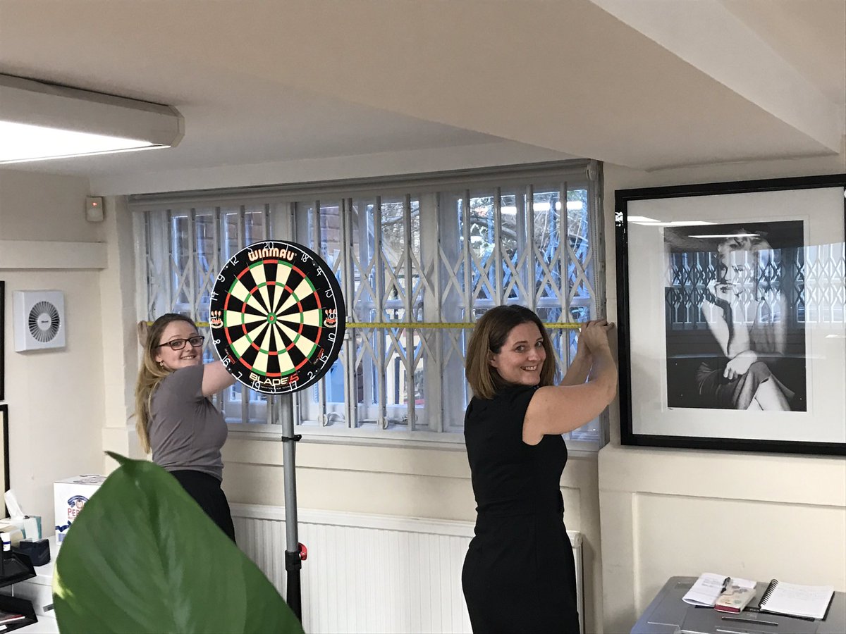 DariusMcDermott's tweet photo. @CascaidCharity #dartathon Team Chelsea measuring up for the Stamford Bridge Arms! https://t.co/9pYsg2n0Fa