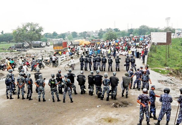 #IndoNepalborder #SSBjawans #injured
సరిహద్దులో ఉద్రిక్తత  : goo.gl/TWVK5n