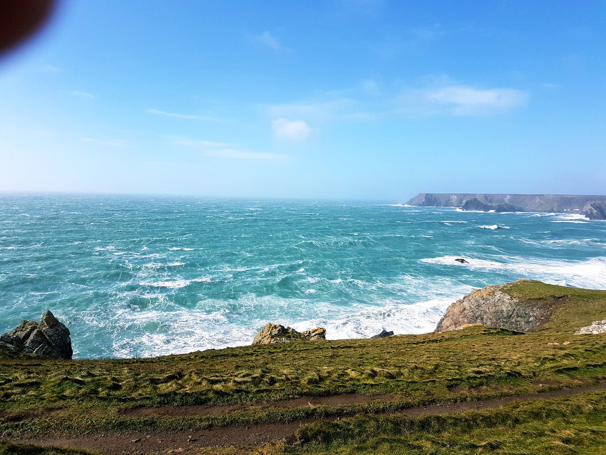 #Beautiful #stormy #dogwalk  on #theLizard #blewmysocksoff #lovecornwall #lovecornwall #lovefalmouth  @VisitingKernow @VisitCornwall