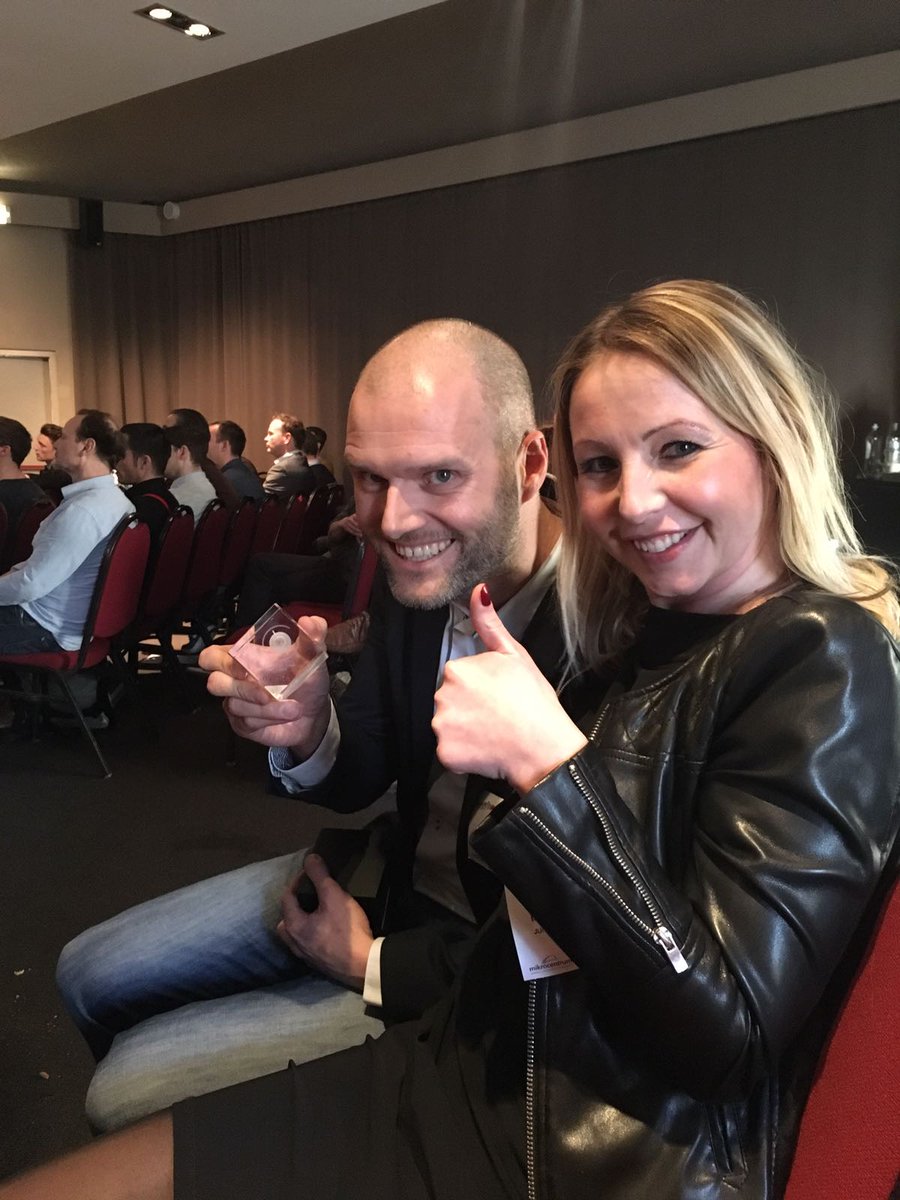 roeltiem's tweet photo. Hoppa. Bronzen #dutchVRaward voor onze @FrieslndCampina #frico VR experience. @channel_up @virtualdutchmen https://t.co/YFxLJPTaT6