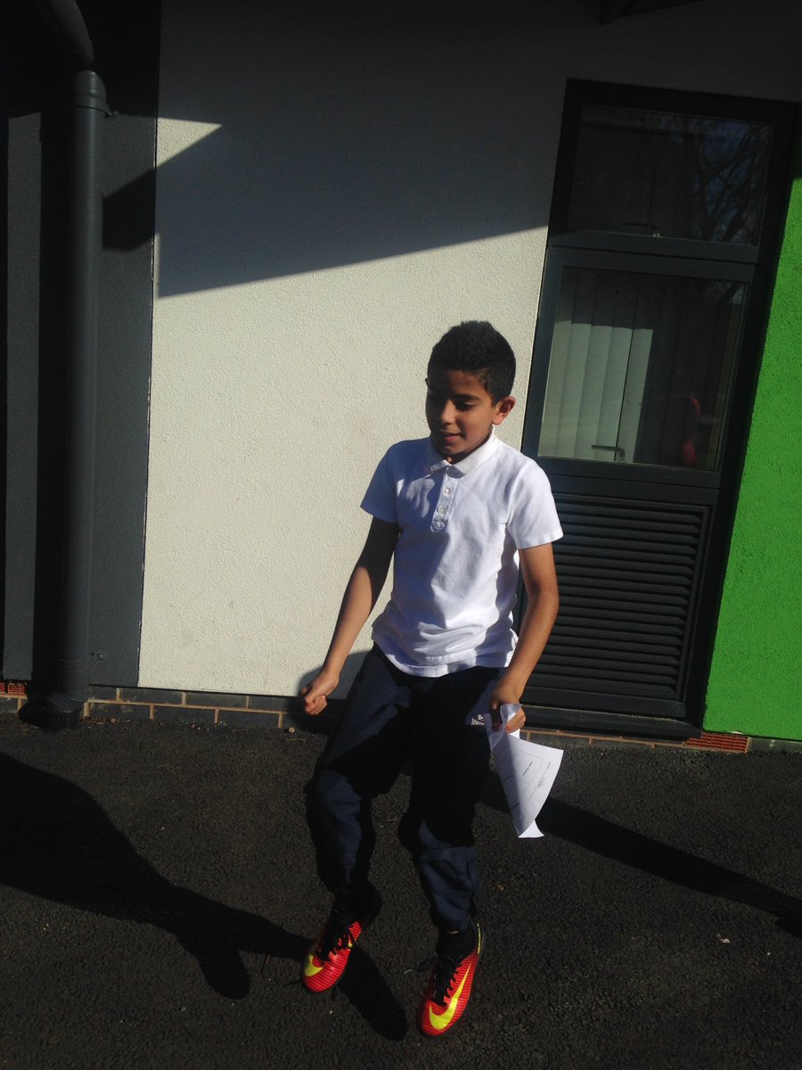SportAtClifton's tweet photo. #sweatyscience @CliftonPrim for #health and sci fortnight! @MsFGFinlay @MissBakewell1 @madsciencewm @YouthSportTrust @Anfieldexile @BBCSport https://t.co/np90ljkLvL