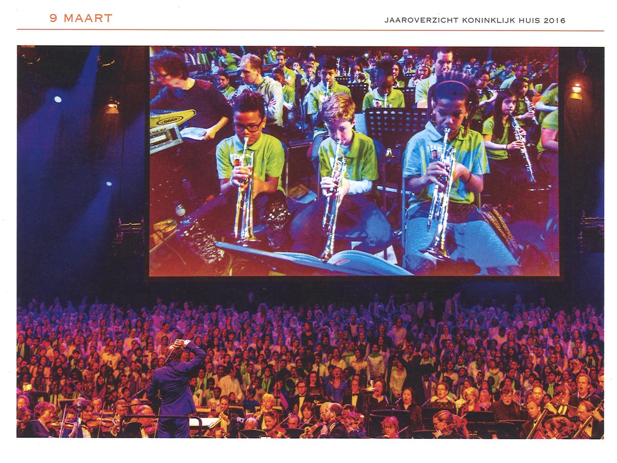 Vandaag een jaar geleden: het Leerorkest lustrumconcert! Ook vermeldt in Jaaroverzicht 2016 van Het Koninklijk Huis bit.ly/2m6Tesj
